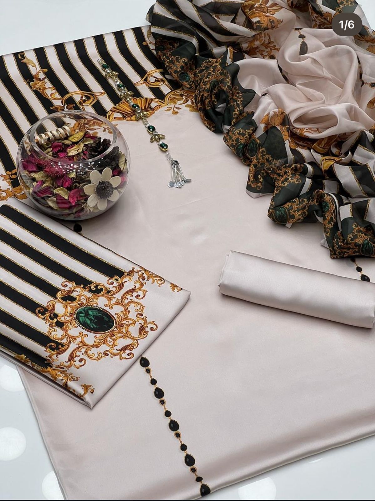 FLORAL DIGITAL PRINT SILK - BIN NUREZA