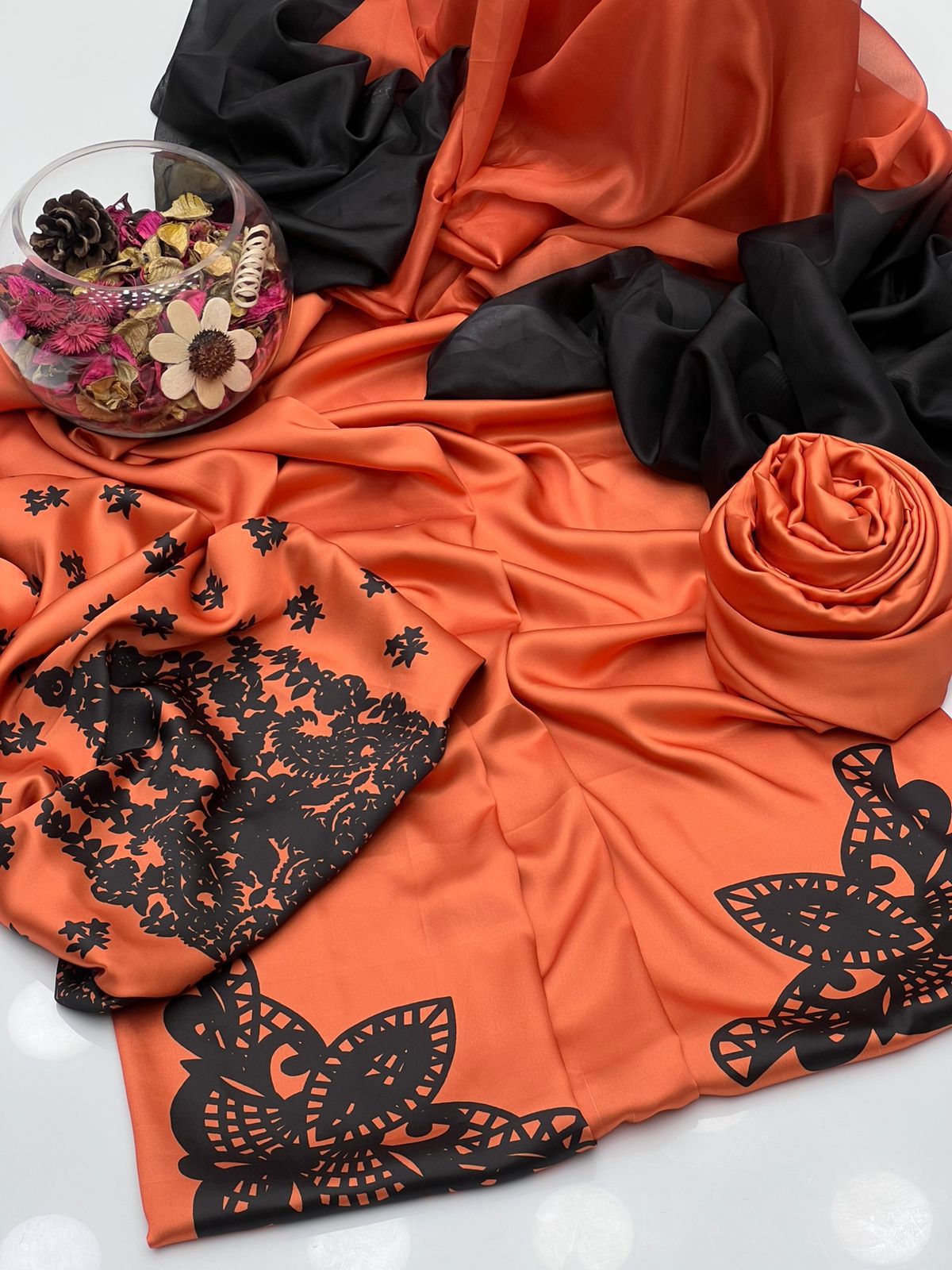 FLORAL DIGITAL PRINT SILK - BIN NUREZA