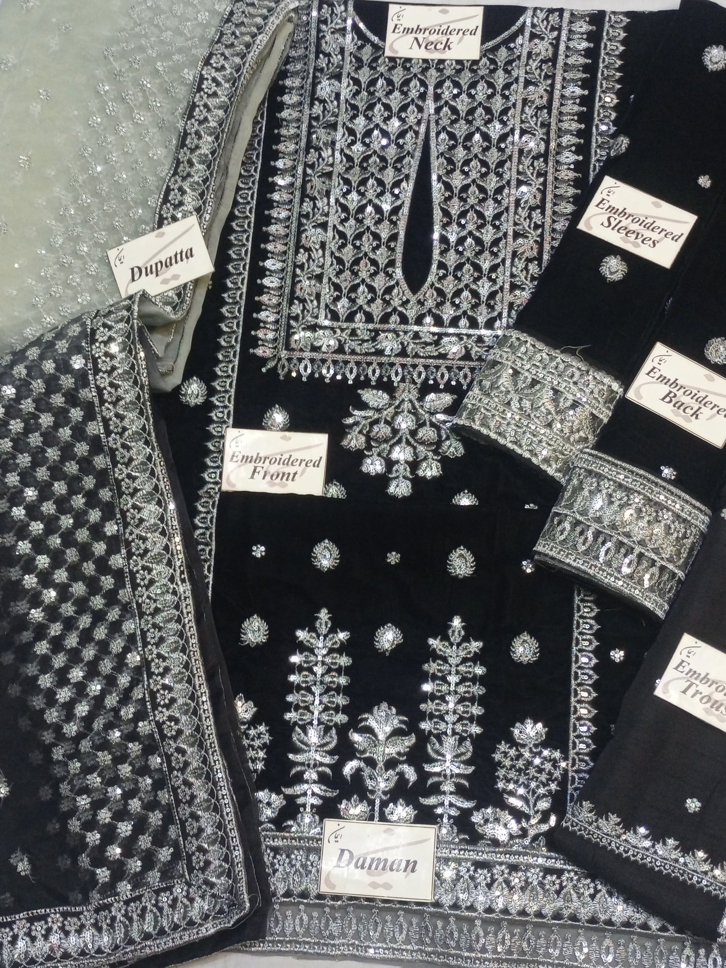 NEW VELVET COLLECTION - BIN NUREZA