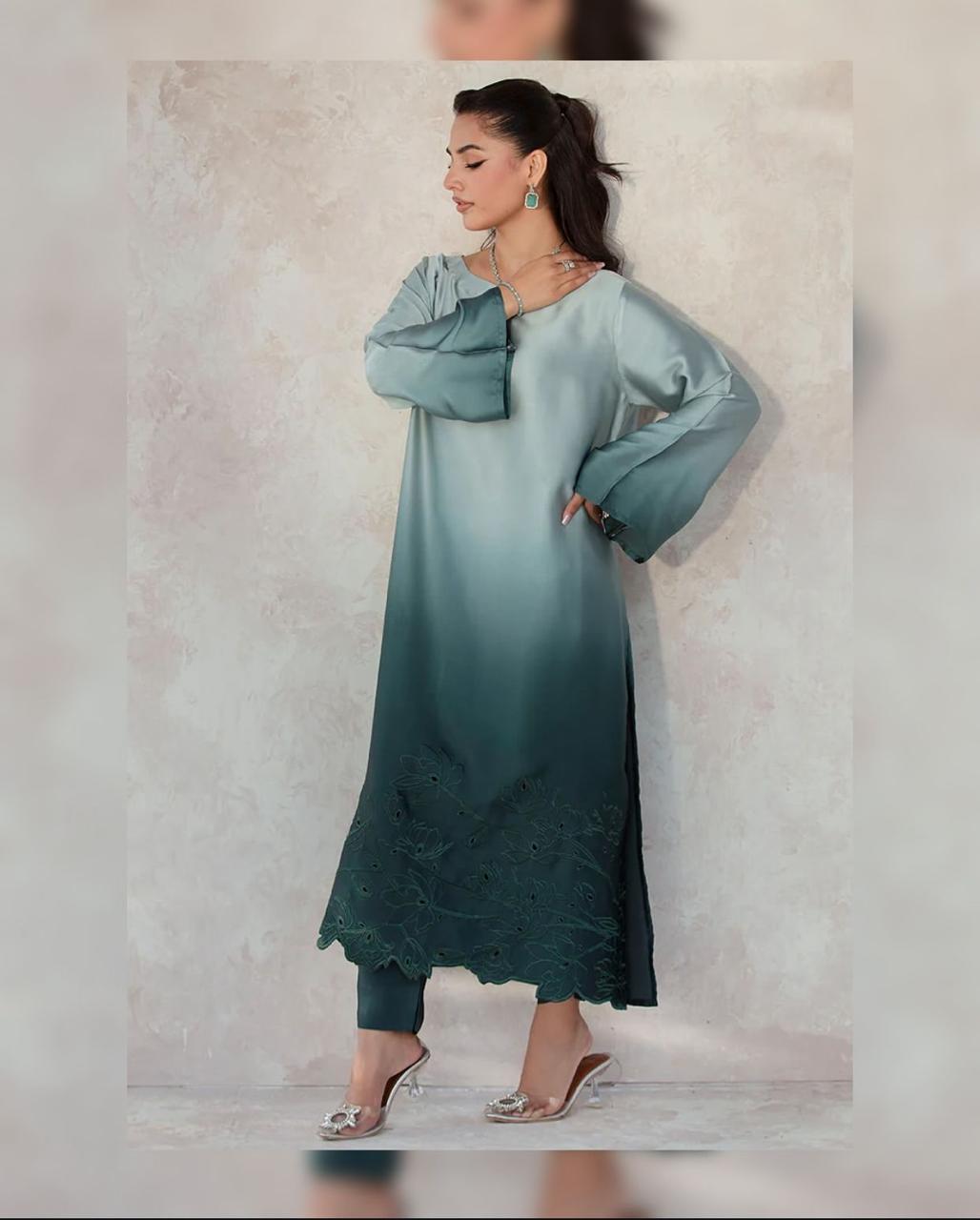 FLORAL DIGITAL PRINT SILK - BIN NUREZA