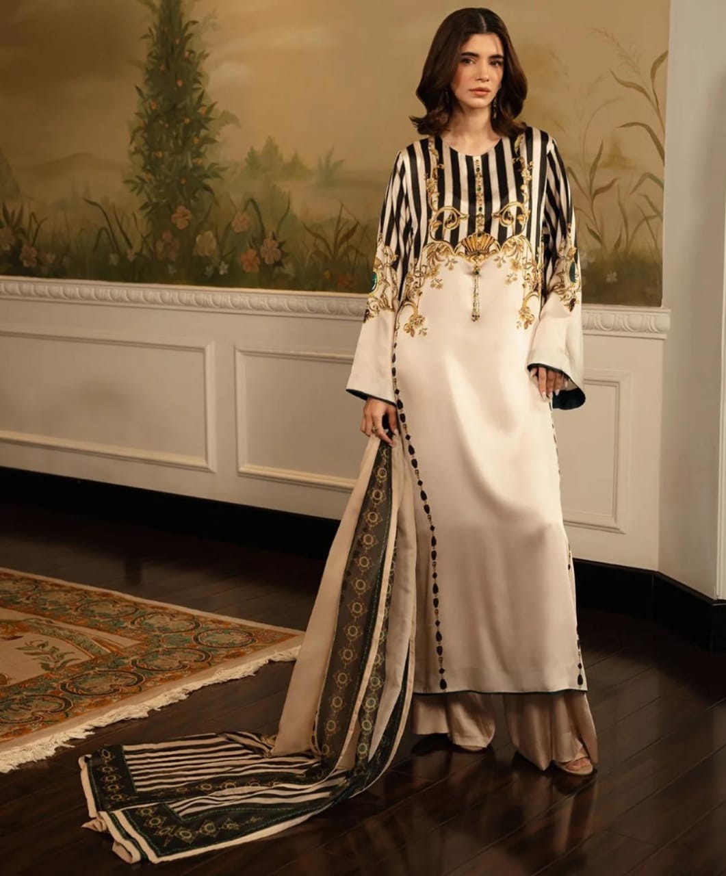 FLORAL DIGITAL PRINT SILK - BIN NUREZA