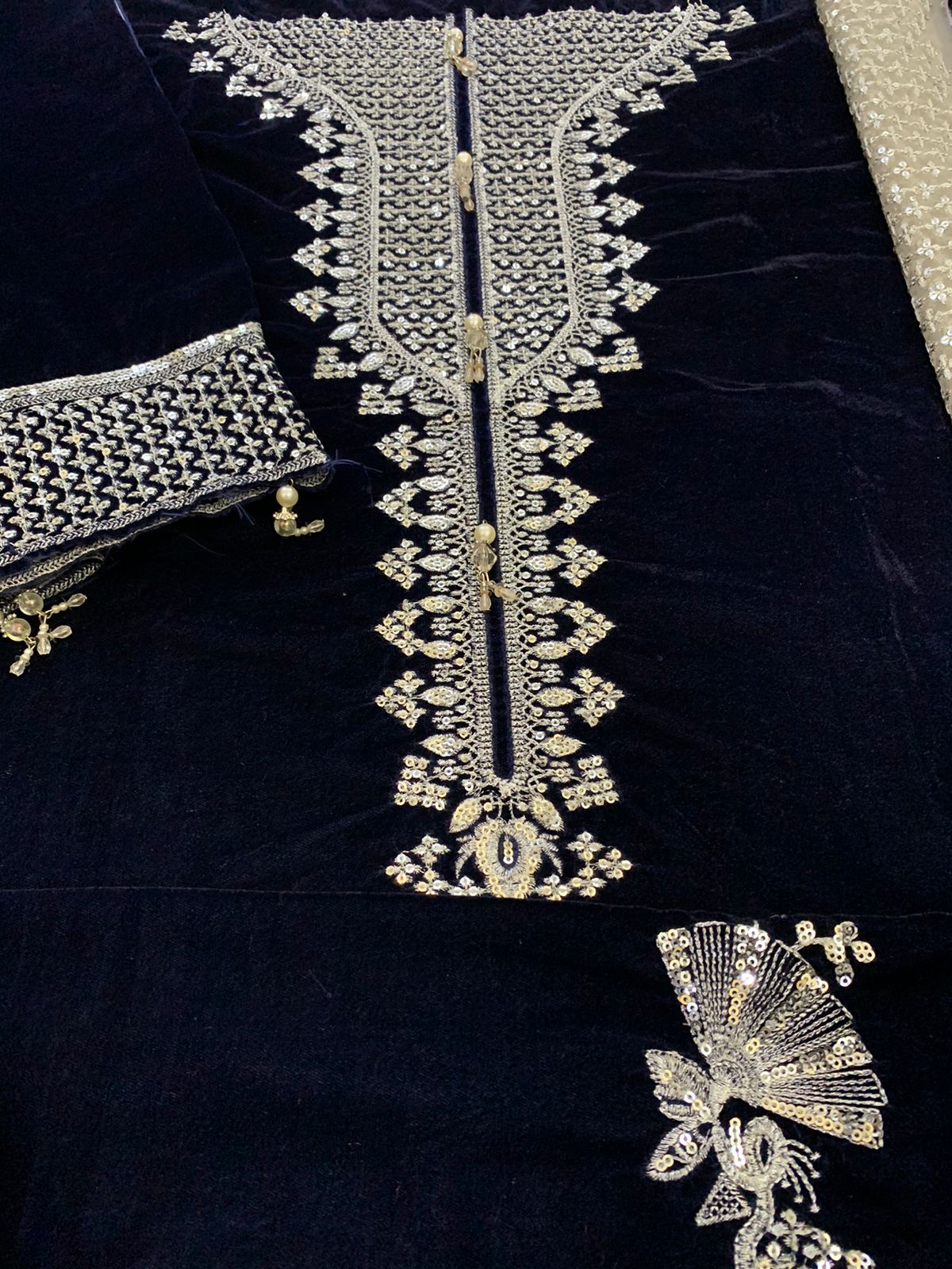 NEW VELVET COLLECTION - BIN NUREZA